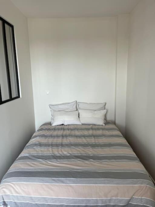 Apartment With Balcony Near Disneyland. Esbly المظهر الخارجي الصورة